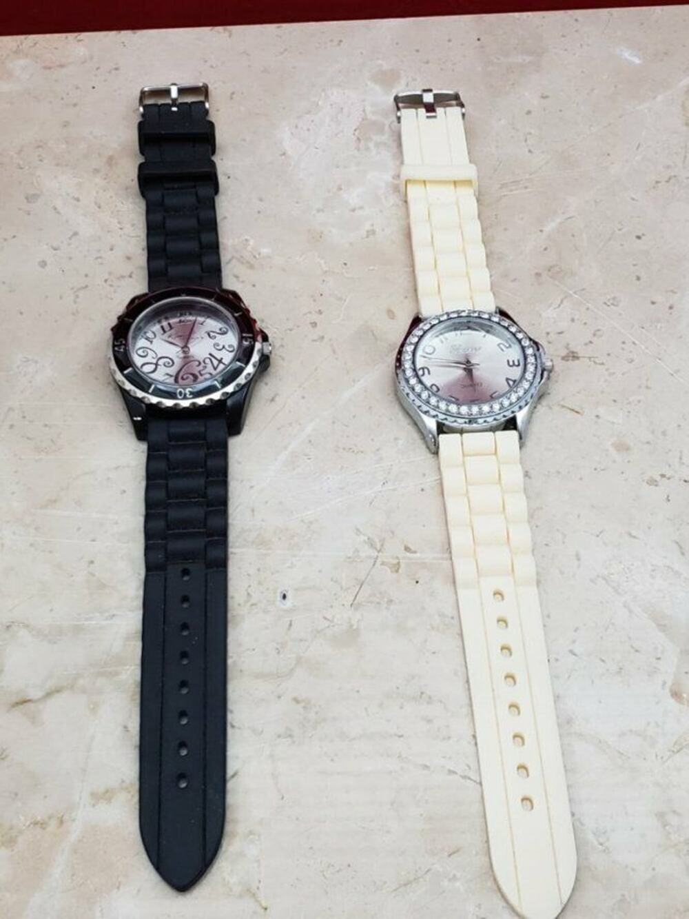 2 Ladies Watches - Both Need New Batteries